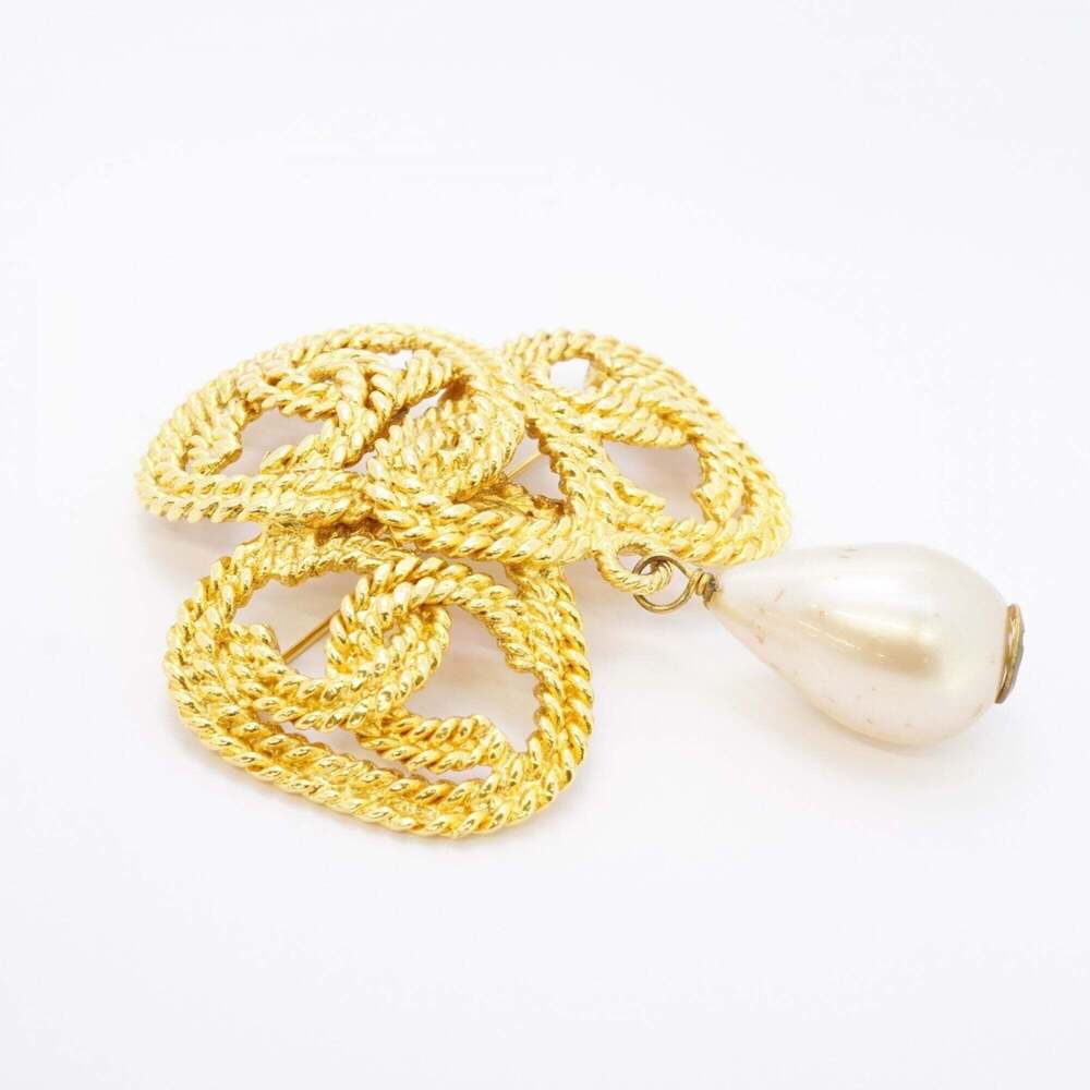 CHANEL Gold Pearl Logo Brooch - Picture 2 of 10